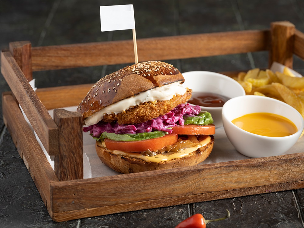 COSTOW SALATALI ÇITIR TAVUK BURGER