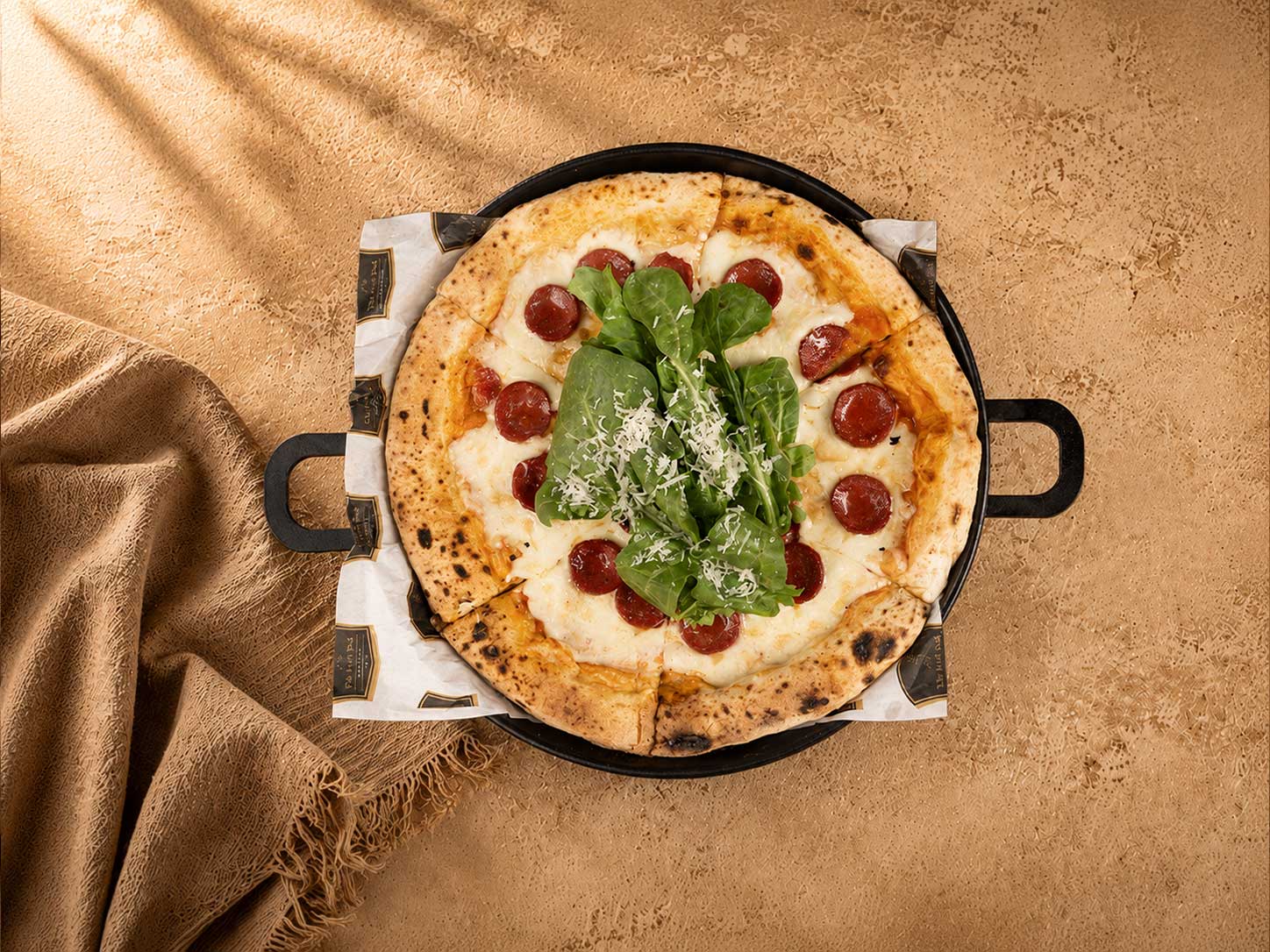 SUCUKLU PİZZA - SUCUK PIZZA
